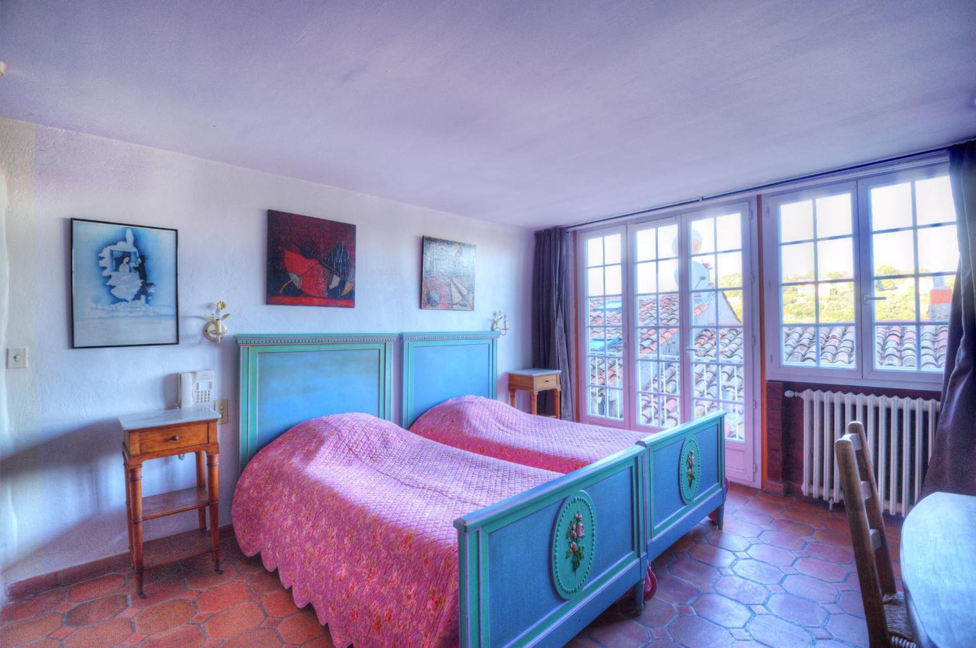 Hotel Les Arcades Biot Esterno foto
